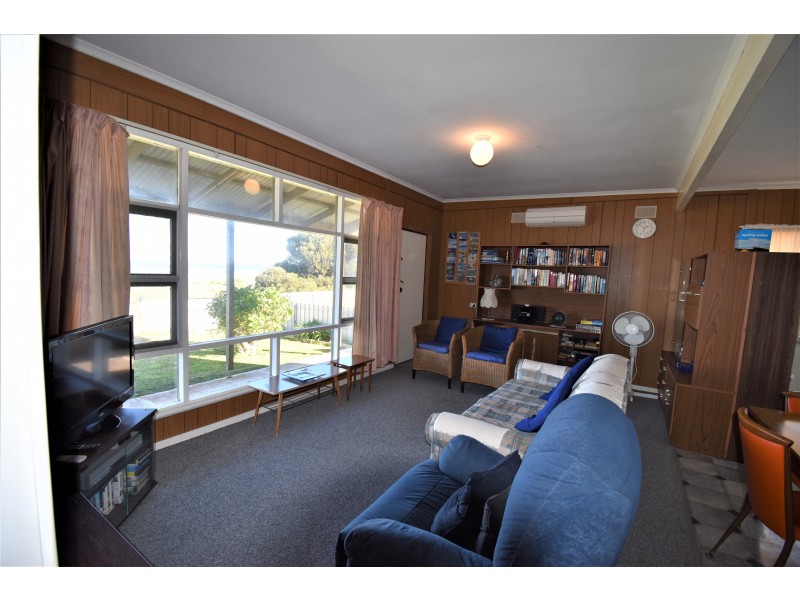 8 Hickeys Drive, Coobowie SA 5583