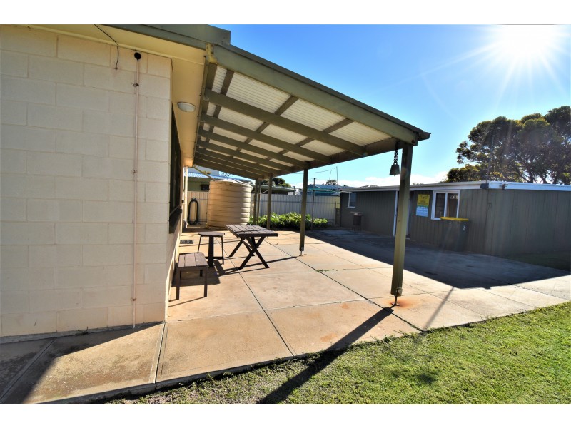 8 Hickeys Drive, Coobowie SA 5583