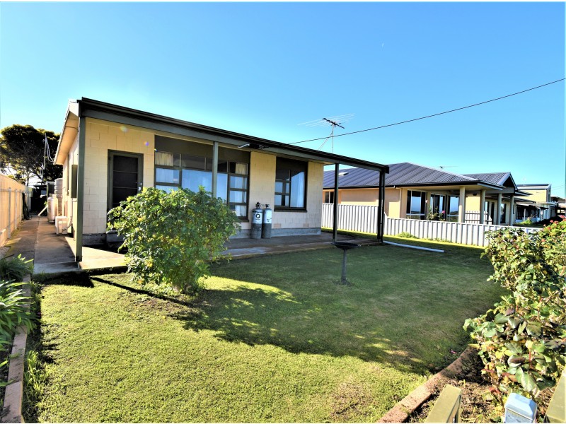 8 Hickeys Drive, Coobowie SA 5583