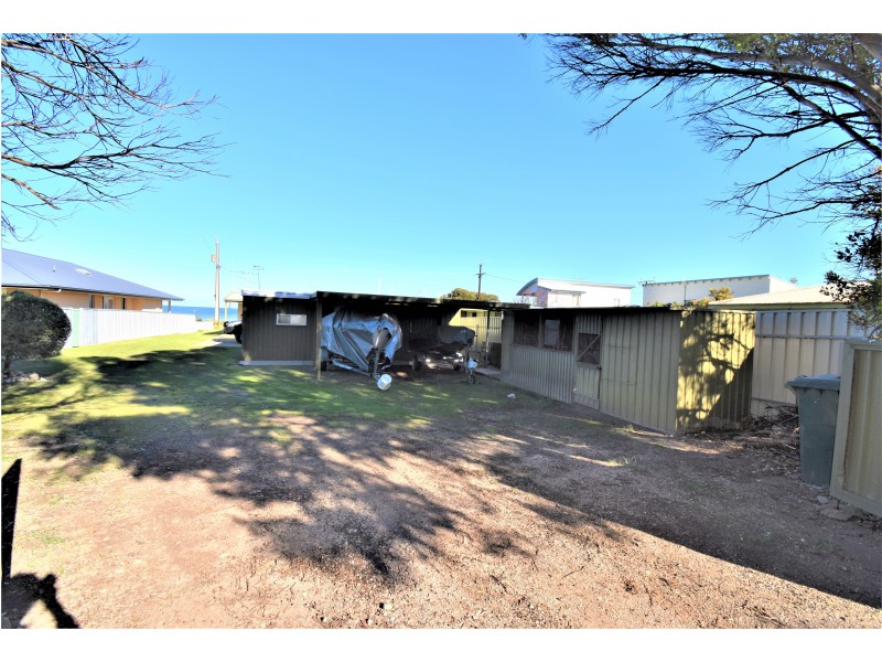 8 Hickeys Drive, Coobowie SA 5583