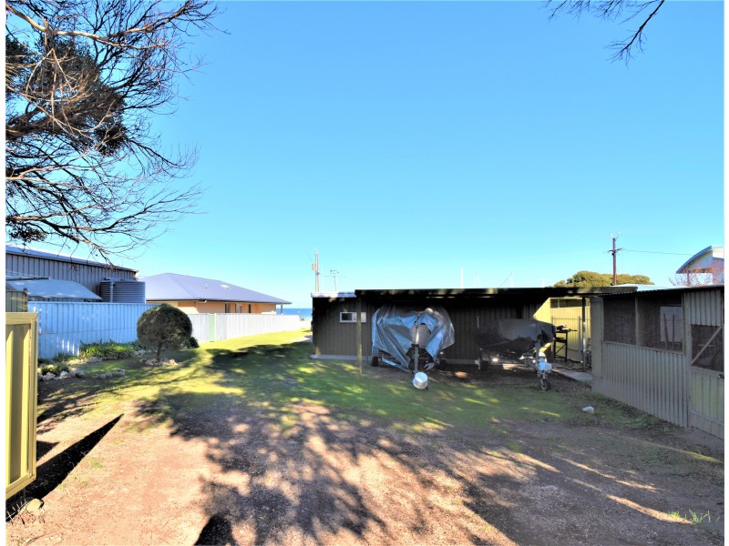 8 Hickeys Drive, Coobowie SA 5583