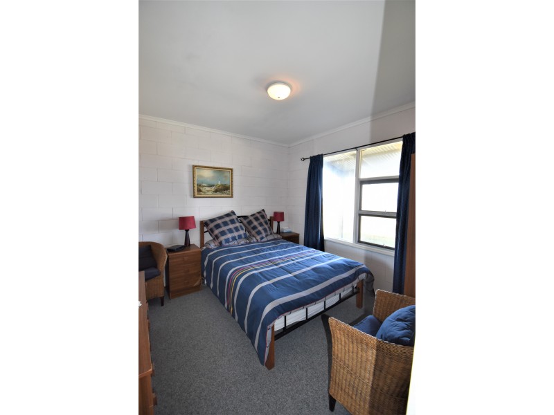 8 Hickeys Drive, Coobowie SA 5583