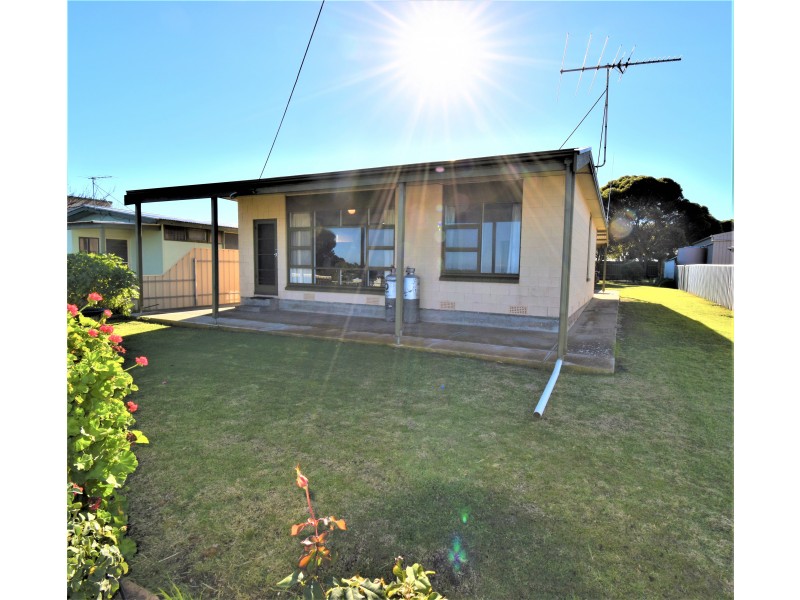 8 Hickeys Drive, Coobowie SA 5583
