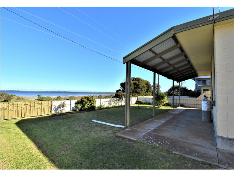 8 Hickeys Drive, Coobowie SA 5583