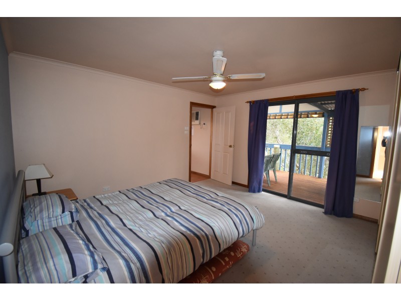 16 Templetonia Crescent, Marion Bay SA 5575