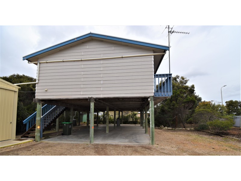 16 Templetonia Crescent, Marion Bay SA 5575