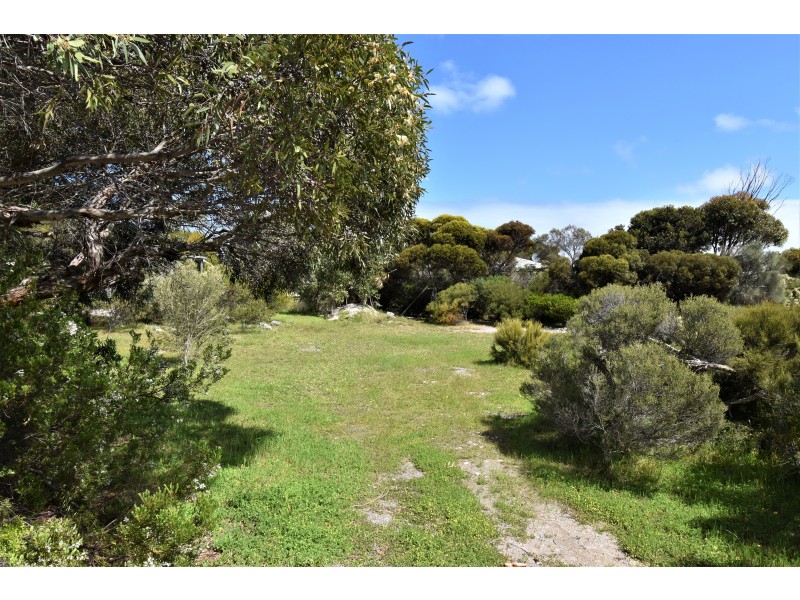 18 Willyama Drive, Marion Bay SA 5575