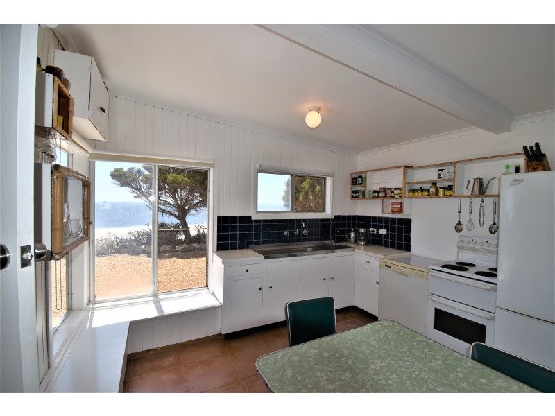 886 North Coast Road, Point Souttar SA 5575