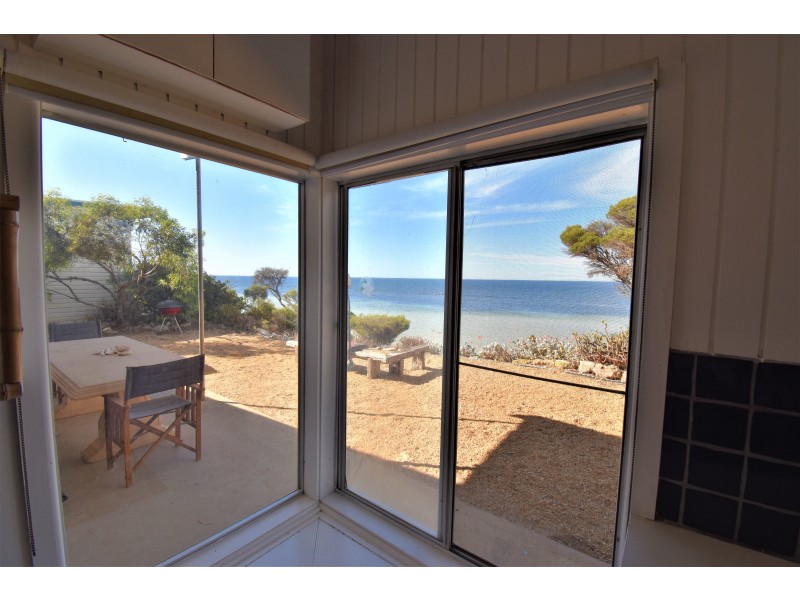886 North Coast Road, Point Souttar SA 5575