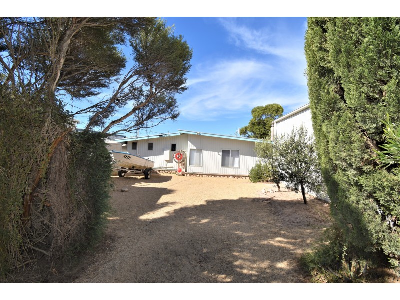 886 North Coast Road, Point Souttar SA 5575