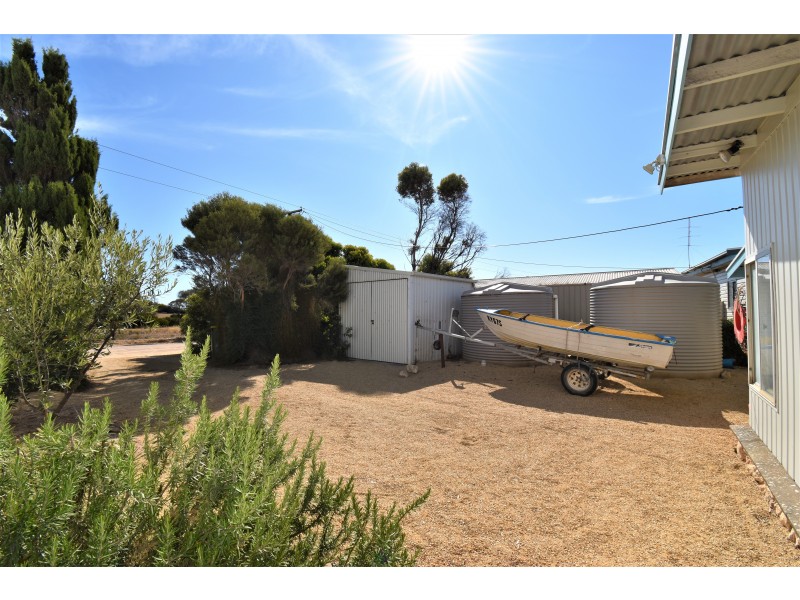 886 North Coast Road, Point Souttar SA 5575
