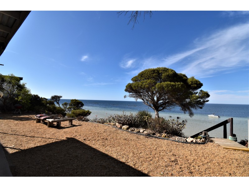 886 North Coast Road, Point Souttar SA 5575