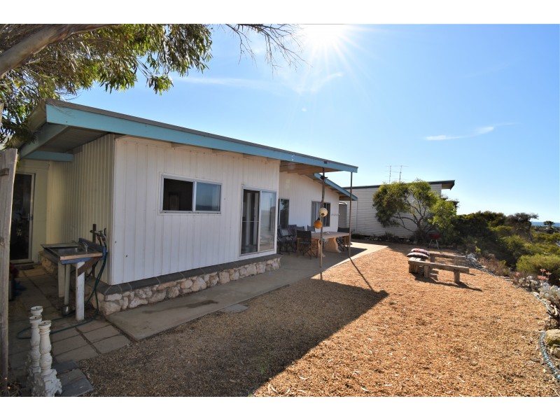 886 North Coast Road, Point Souttar SA 5575
