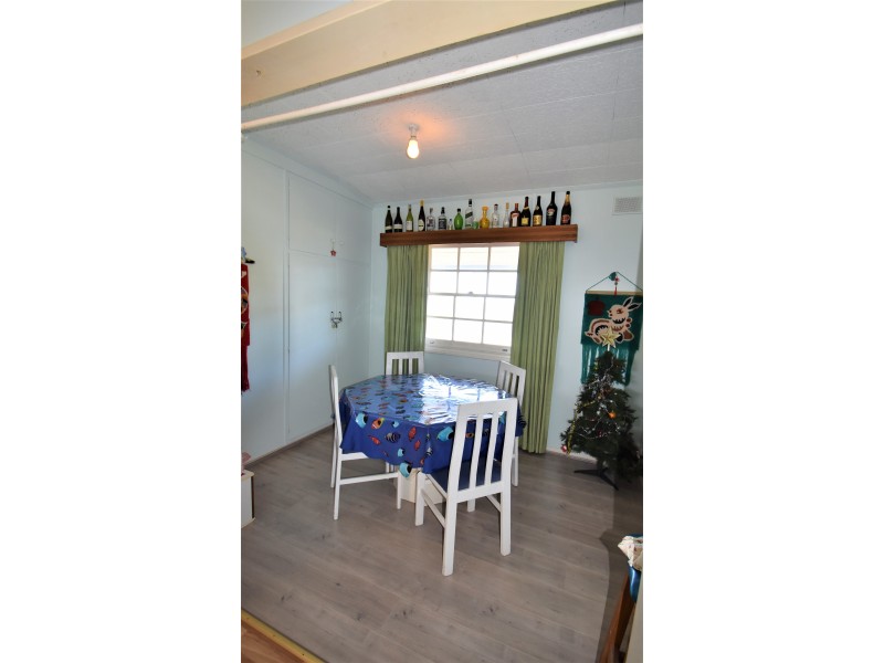 33 The Esplanade, Wool Bay SA 5575