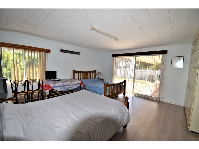 33 The Esplanade, Wool Bay SA 5575