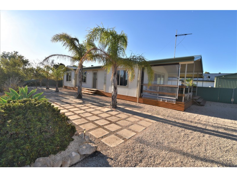 6 First Street, Wool Bay SA 5575