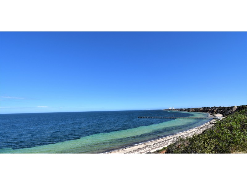 6 First Street, Wool Bay SA 5575