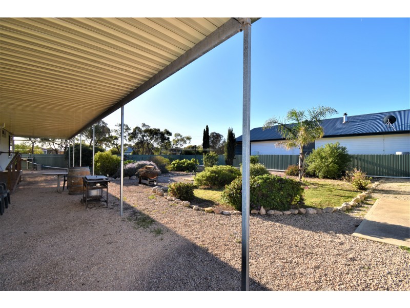 6 First Street, Wool Bay SA 5575