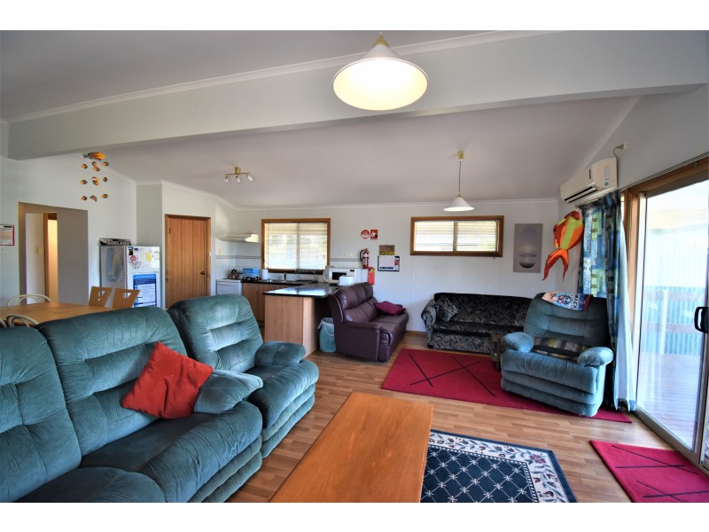 6 First Street, Wool Bay SA 5575