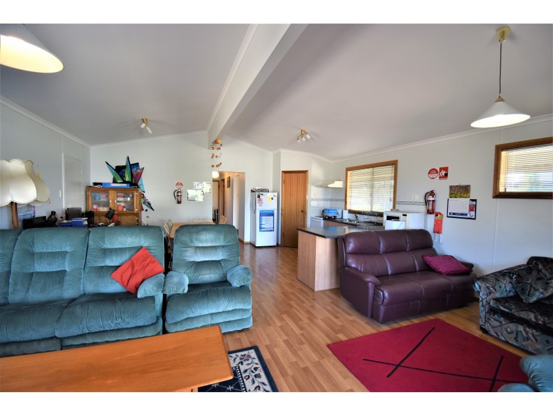 6 First Street, Wool Bay SA 5575