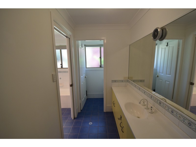 11 Wanda Drive, East Lismore NSW 2480