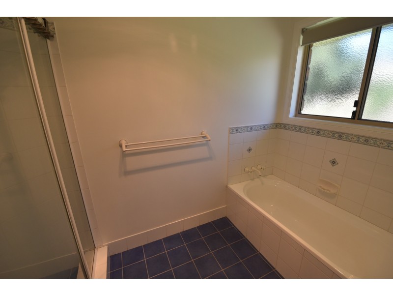 11 Wanda Drive, East Lismore NSW 2480