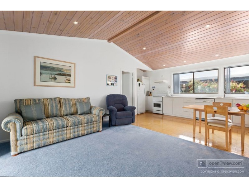 34 Gambier Street, Apollo Bay VIC 3233