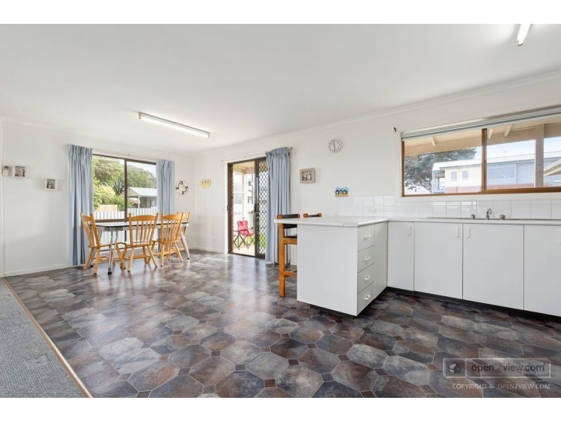 34 Gambier Street, Apollo Bay VIC 3233