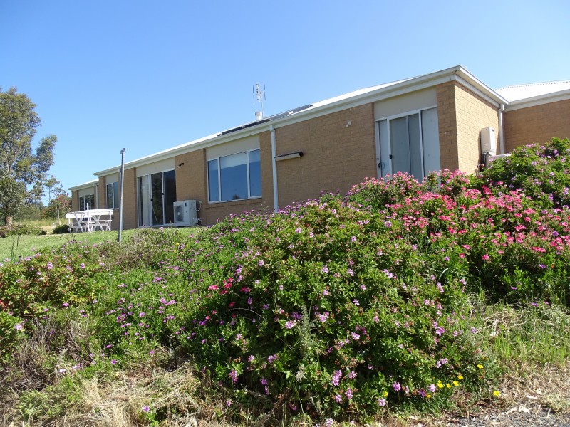 10 Barton Place, Marengo VIC 3233