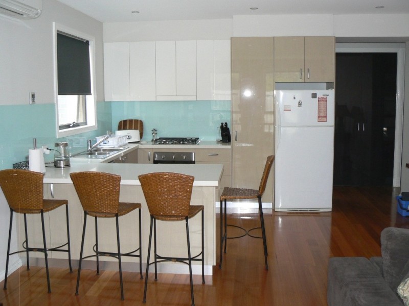 4/13 Great Ocean Road, Marengo VIC 3233