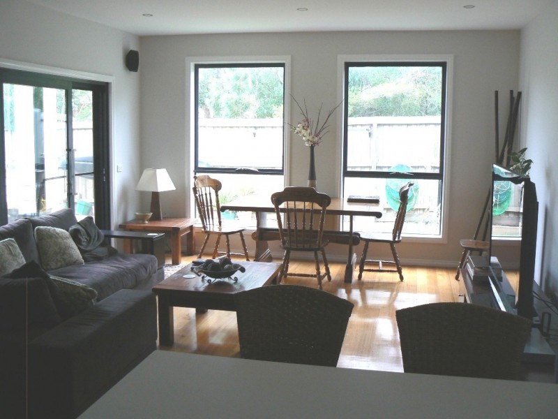 4/13 Great Ocean Road, Marengo VIC 3233