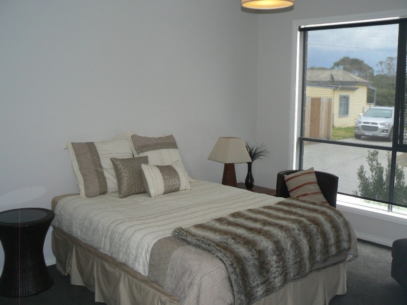 4/13 Great Ocean Road, Marengo VIC 3233