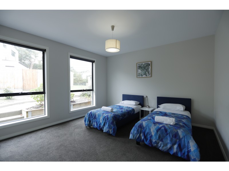 4/13 Great Ocean Road, Marengo VIC 3233