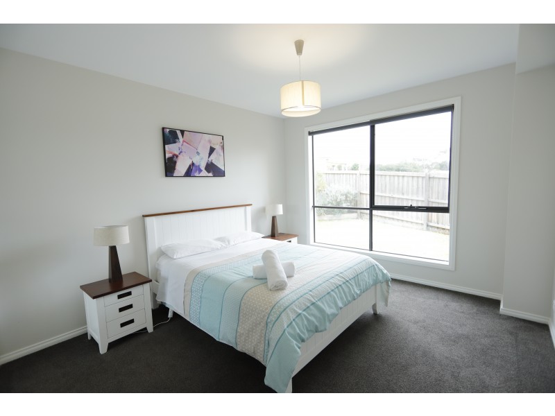 4/13 Great Ocean Road, Marengo VIC 3233