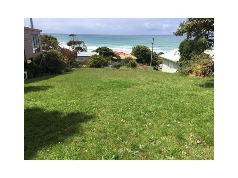 17 Karlson Street, Skenes Creek VIC 3233