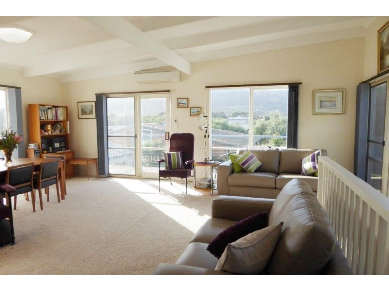 4 Murray Street, Apollo Bay VIC 3233