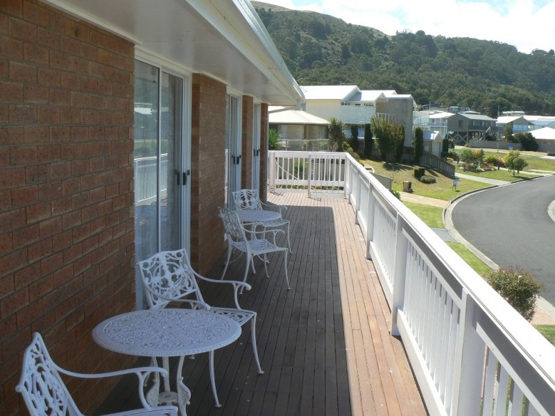 4 Joyce Street, Apollo Bay VIC 3233