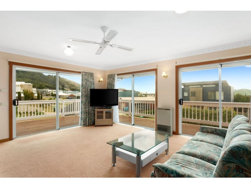 4 Joyce Street, Apollo Bay VIC 3233