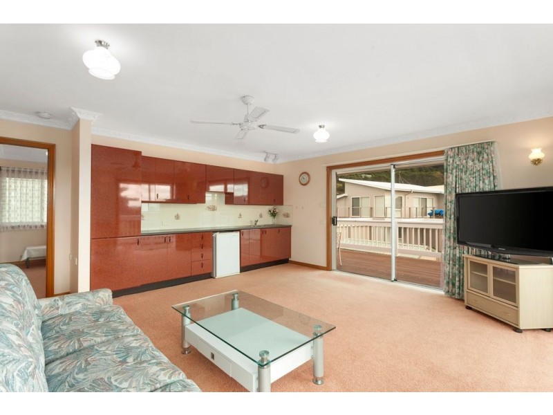 4 Joyce Street, Apollo Bay VIC 3233