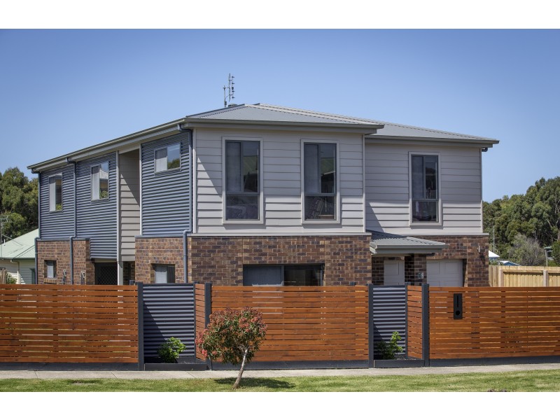 15 Dolphin Court, Apollo Bay VIC 3233