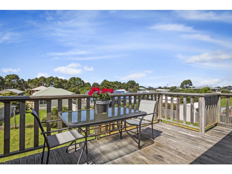 15 Dolphin Court, Apollo Bay VIC 3233