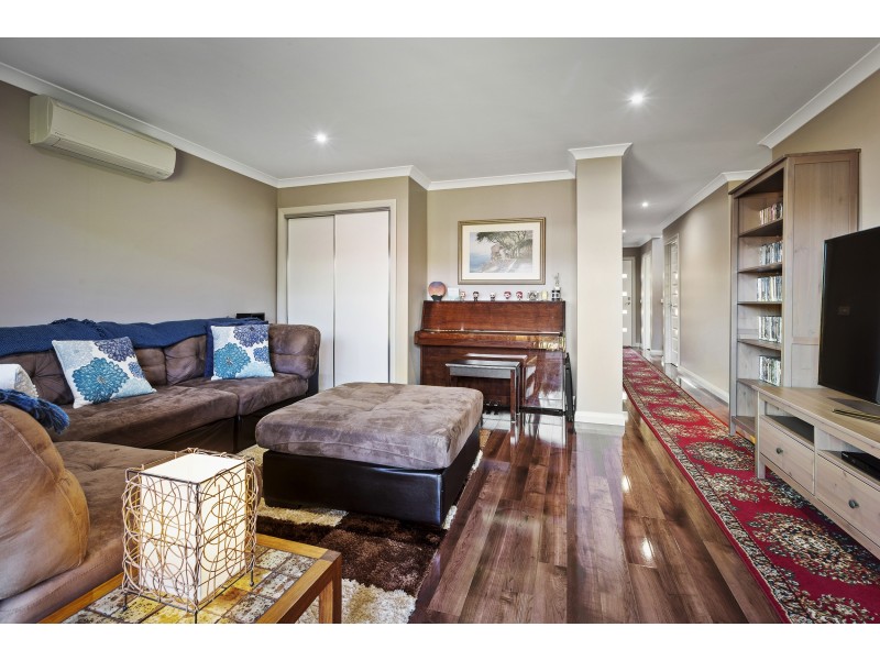 15 Dolphin Court, Apollo Bay VIC 3233