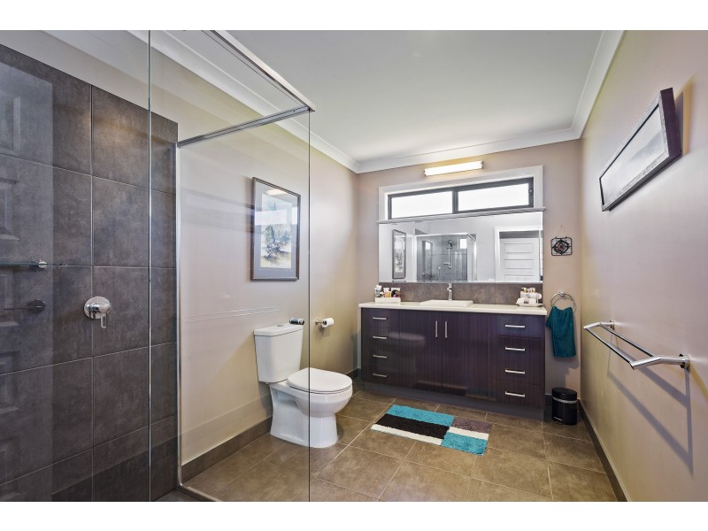 15 Dolphin Court, Apollo Bay VIC 3233