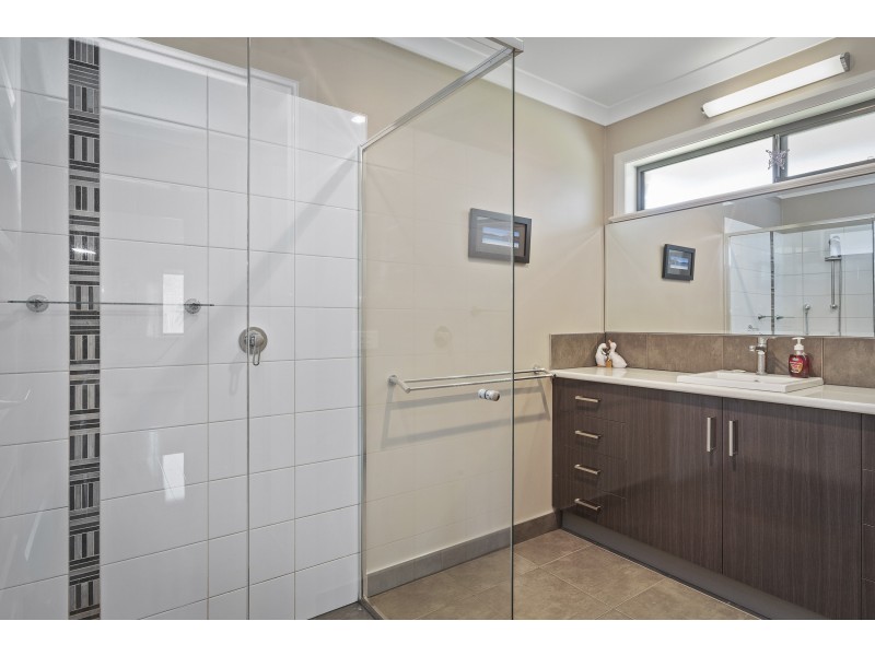 15 Dolphin Court, Apollo Bay VIC 3233