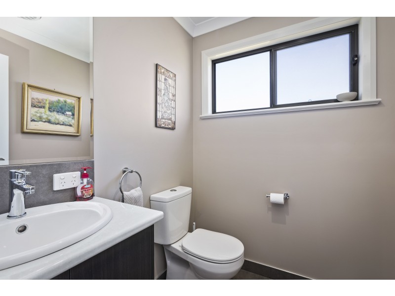 15 Dolphin Court, Apollo Bay VIC 3233