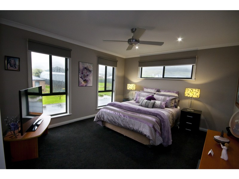 15 Dolphin Court, Apollo Bay VIC 3233