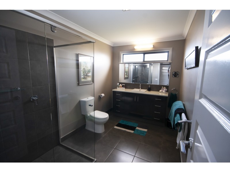 15 Dolphin Court, Apollo Bay VIC 3233