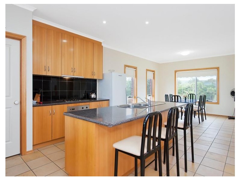 1/12  Galbraith Way, Marengo VIC 3233