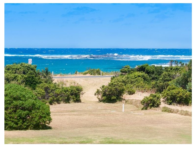 1/12  Galbraith Way, Marengo VIC 3233