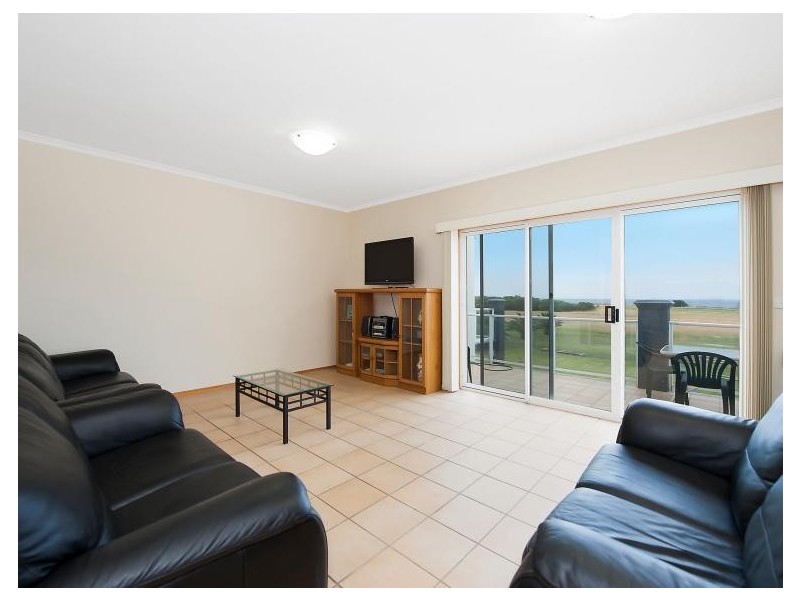 2/12 Galbraith Way, Marengo VIC 3233